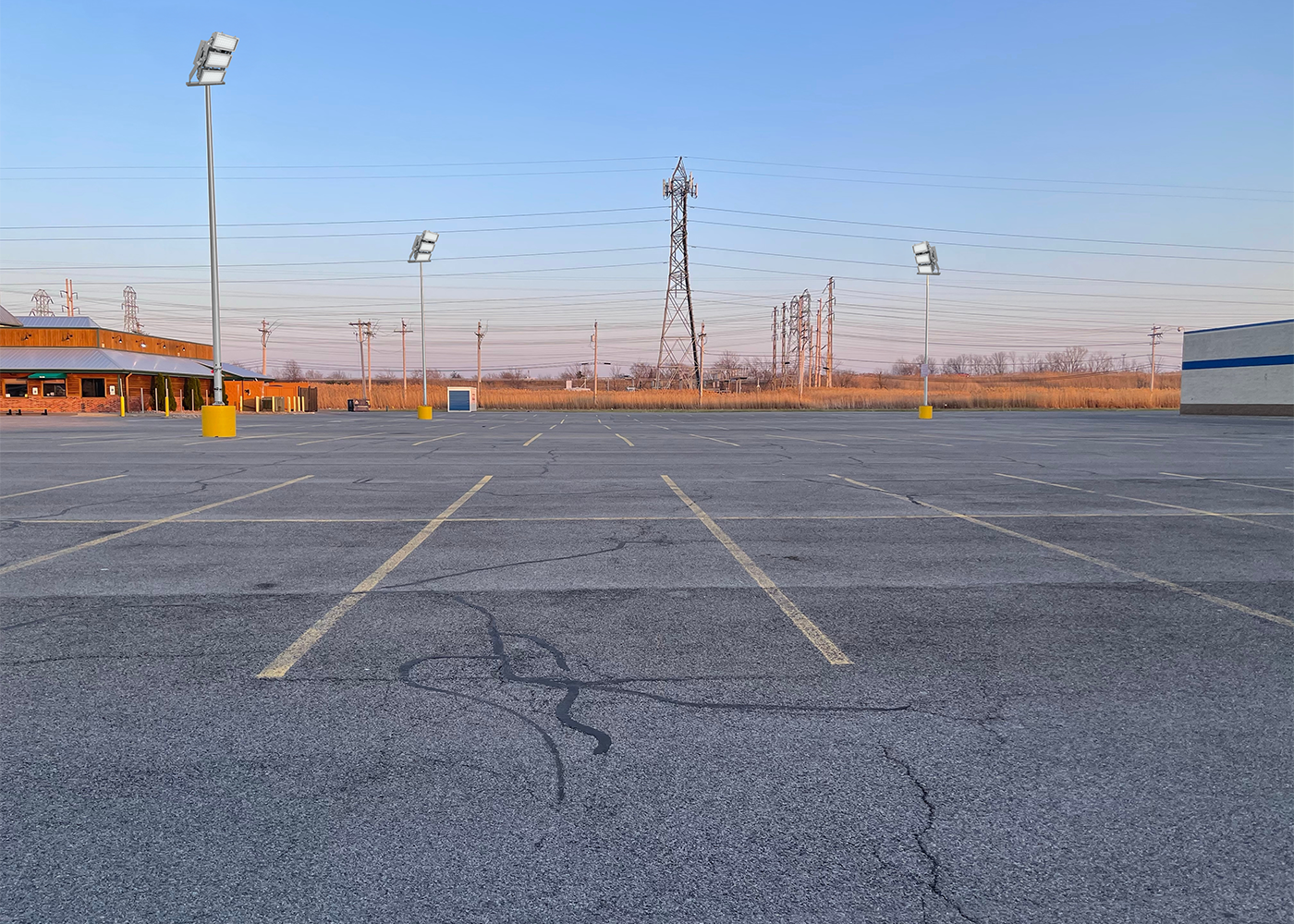 LED Flächenstrahler AREON als Parkplatz Beleuchtung