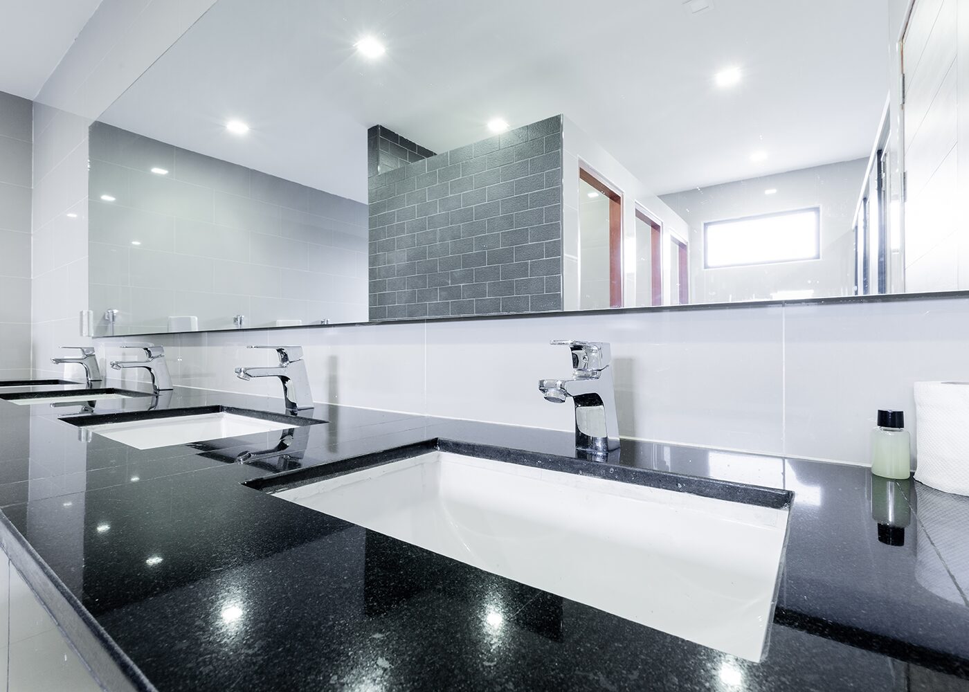 Anwendung Badezimmer mit LED Downlight SELECT
