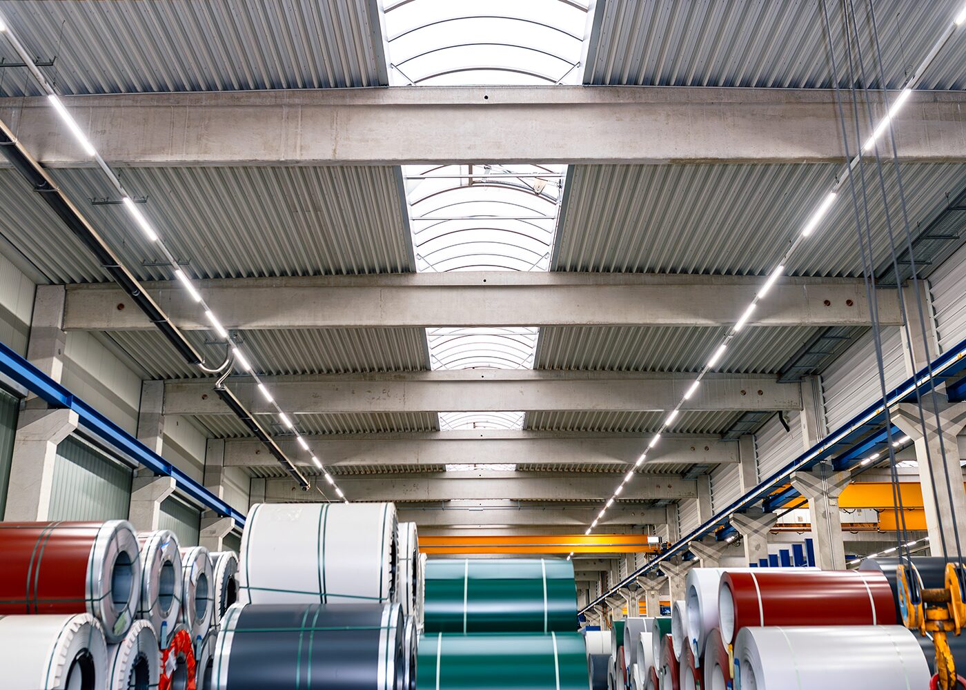 Anwendung LED Universalmodul FLEXO switch in einer Halle mit hohen Decken