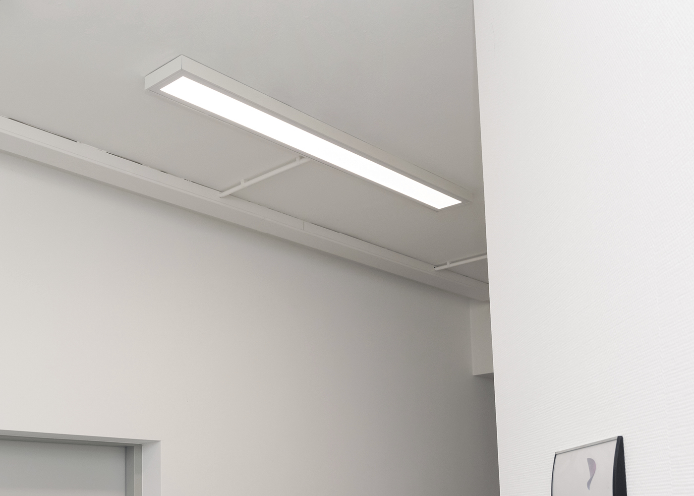 Anwendung Flur LED Panel VARIANT im Anbaurahmen