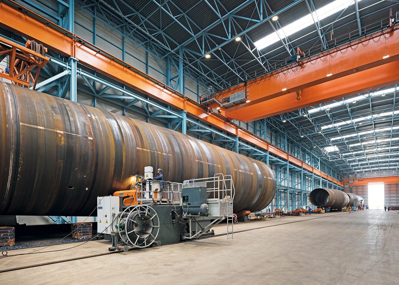 Anwendung Stahl-Industriehalle LED Hallenleuchte HALOPRISM™