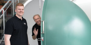 Hans Zarm übergibt an Nachfolger Tobias Hönerbach und verschwindet in der Ulbrichtkugel