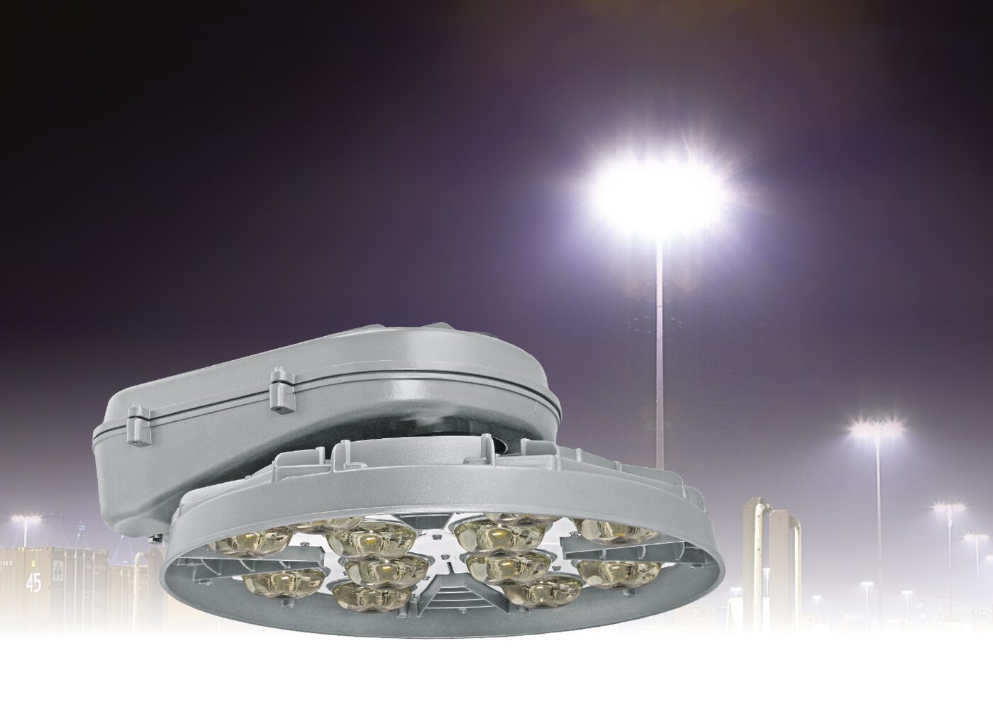 Anwendung Containerhafen LED Mastleuchte HMAO für besonders hohe Masten