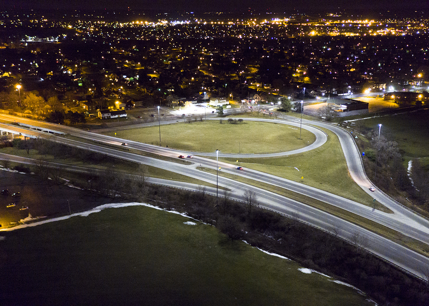 Anwendung Staßenbeleuchtung LED Mastleuchte HMAO für besonders hohe Masten