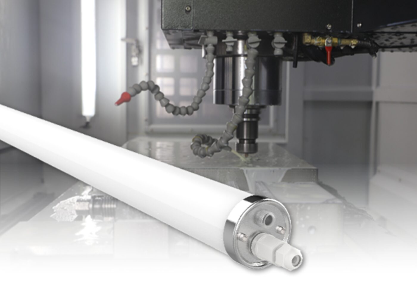 Anwendung Fräsung LED Langfeldleuchte ROBUSTO mit Schutzklasse IP 69 K