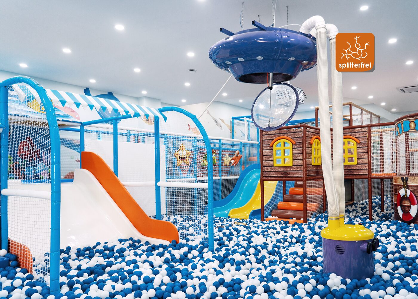 Bällebad mit Rutsche