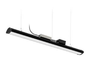 LED Langfeldleuchte INTENZO Sport, der robuste Allrounder mit Aluminium-Druckgussgehäuse, Sicherheits-Abdeckung IK10 und Ballwurfsicherheit